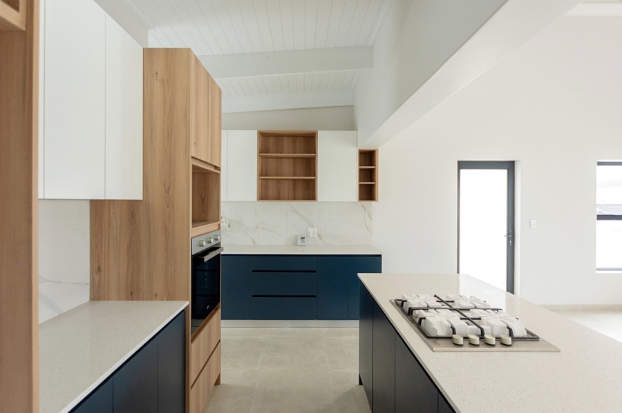 3 Bedroom Property for Sale in Brittania Beach Estate Western Cape